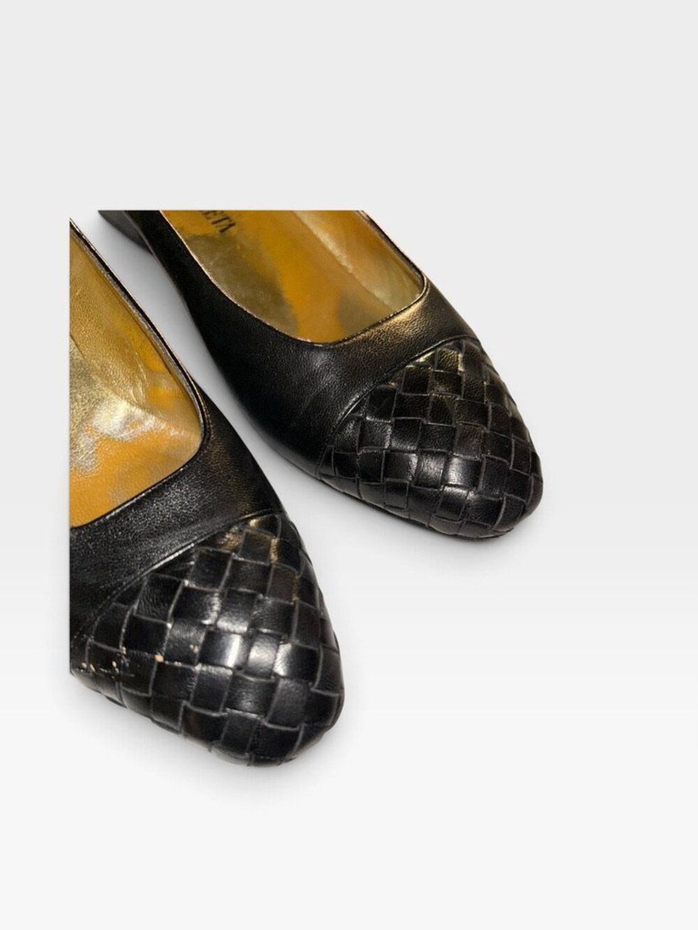 Bottega Veneta Vintage black woven leather toe short heel pumps shoes 8 1/2 - Picture 3 of 5